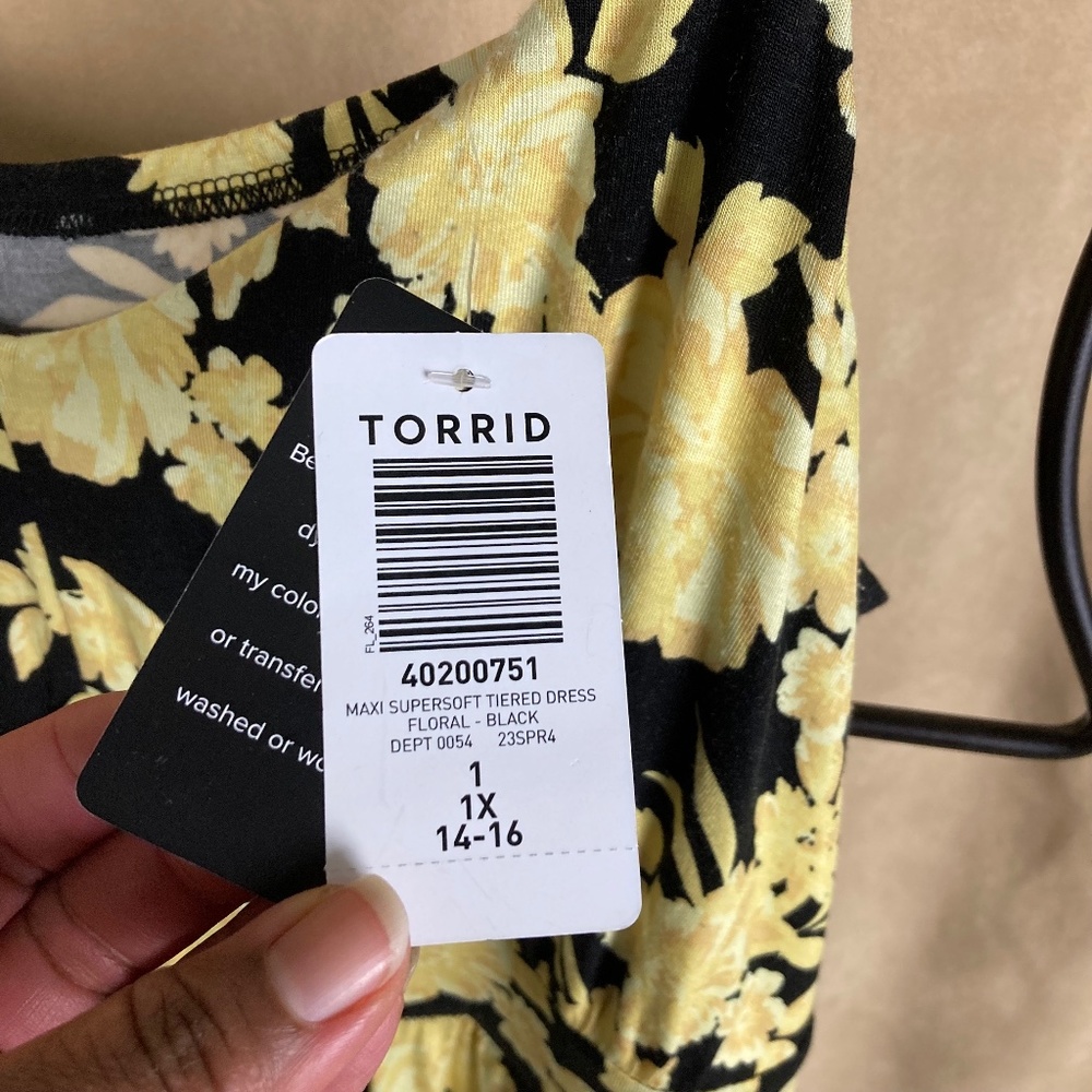 TORRID NWT MAXI SUPER SOFT TIERED DRESS Floral Print Size 1 - Picture 10 of 16